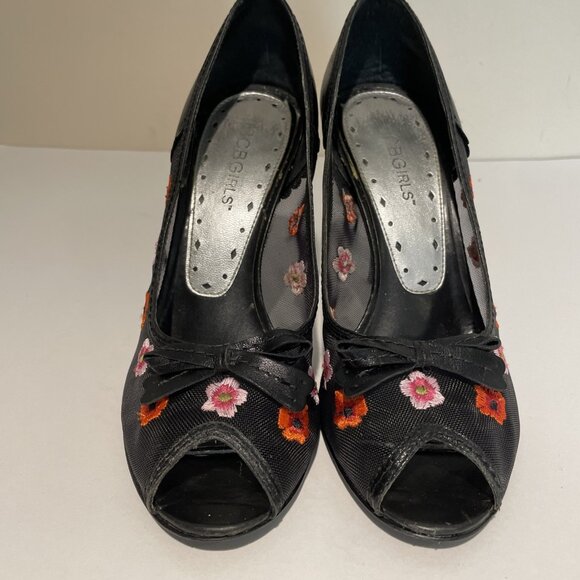 BCBGirls Docre Mesh Peep Toe Heels Stilettos Size 5.5 Black Floral Embroidered - Picture 3 of 12